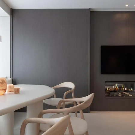 Designappartement Met Zijdelings Zicht Op Zee * Oostende