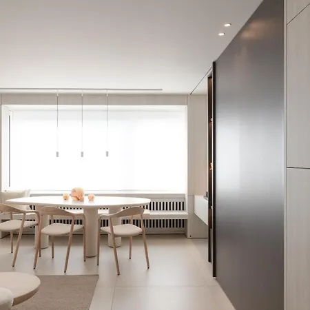 Designappartement Met Zijdelings Zicht Op Zee * Ostende