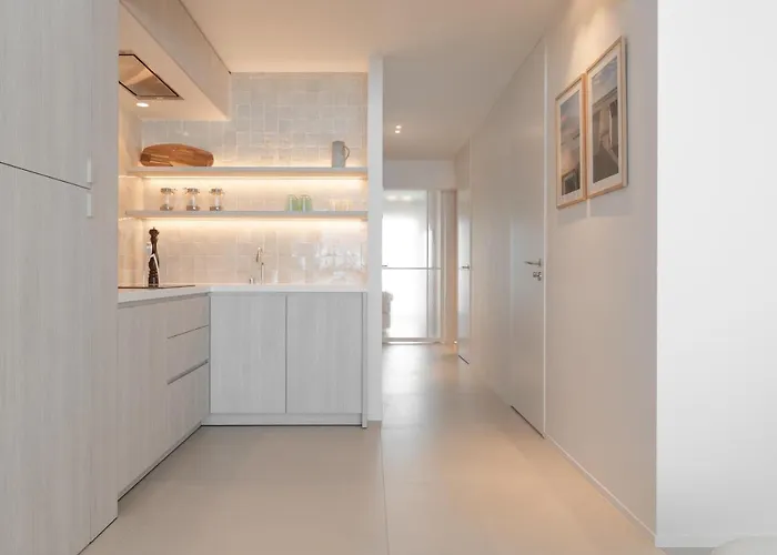 Daire Designappartement Met Zijdelings Zicht Op Zee Oostende