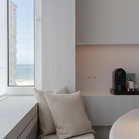 Appartement Designappartement Met Zijdelings Zicht Op Zee