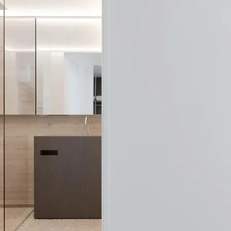 Designappartement Met Zijdelings Zicht Op Zee * Ostende